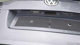 VW GOLF Plus – DVEŘE KUFR ŠEDÉ , STĚRAČ - 8