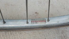 Favorit a Eska díly

 - 8