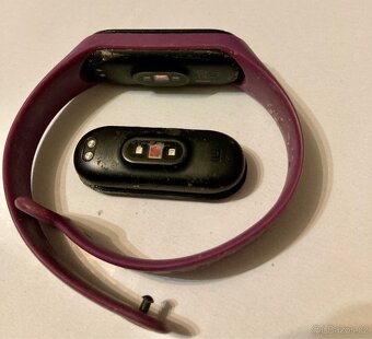 Náramek fitbit (chytré hodinky) - 8