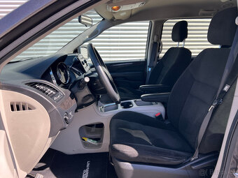 Dodge Grand Caravan SXT 3.6 V6, 1 majitel, 47 000 km - 8