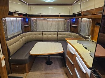 Hledám výměnu za vestavbu: Luxusní karavan Hymer Eriba Nova - 8