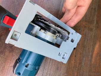 Malá aku okružní pila Bosch GKS 12V-26 Professional - 8