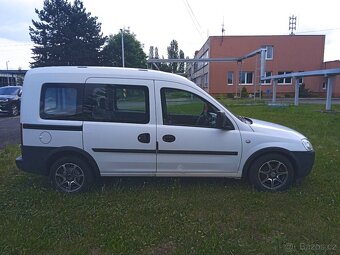 Combo Tour 1.6 Benzin.r.v. 2005.Nová STK- 30.05.2027. - 8
