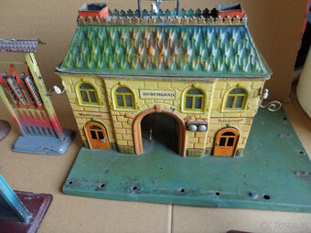 Märklin Railway a další balíčky (lokomotiva, příslušenství) - 8