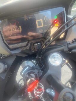 Honda CB500X - 8