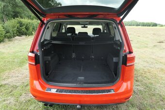 VW TOURAN TSI 110KW,7 MIST,TAŽNE,ZARUKA KM. - 8