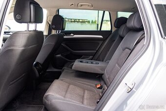 Volkswagen Passat DSG /Masáž/LED svetlá/Adaptívny tempomat - 8