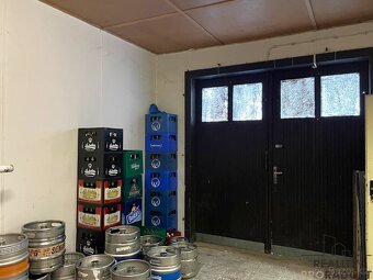 Pronájem obchodu 201 m2 v Tulešicích, obchod sklady rampa Tu - 8