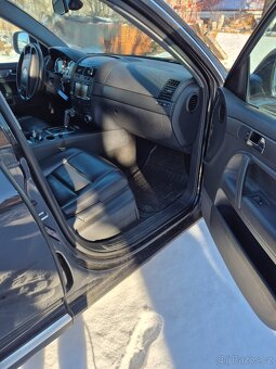 VW Tuareg 3.0 tdi - 8