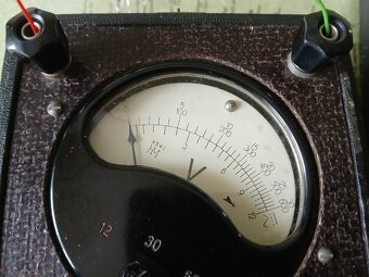 Měřící přístroj - Voltmetr - 8