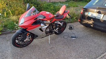 Mv agusta f3 800 - 8