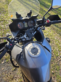 Suzuki DL 650 Vstrom - 8