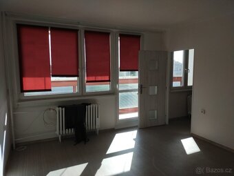 Pronájem bytu 1+1, 32m2, Hradec Králové - 8