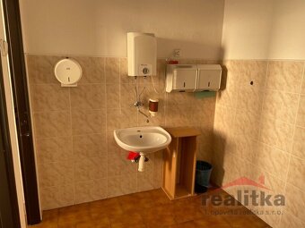 Pronájem kancelářských prostor 200 m2, Opava, Husova - 8