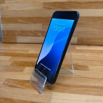 iPhone SE 2020 64GB, černý (12 měsíců záruka) - 8