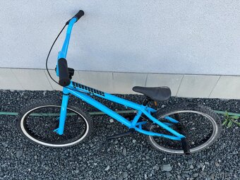 Kolo a BMX - 8
