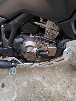 Prodám Honda Afrika - 8