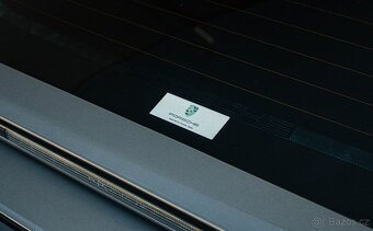 Porsche 911 (997) Carrera S 3.8 - 8