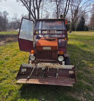 Prodám traktor domácí výroby, motor Žigul - 8