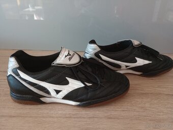 Sálovky Mizuno 40,5 - 8