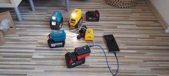 Powerbanka,Aku Milwaukee,DeWALT,Makita,Bosch 18V+LEDsvětlo. - 8