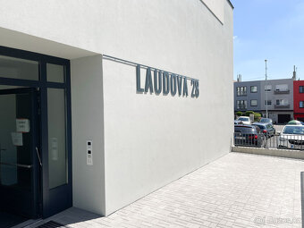 Pronájem bytu 2+kk 58 m² - 8