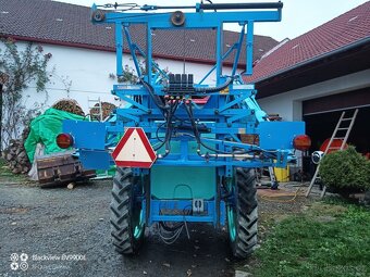 Postřikovač Berthoud tažený 18m - 8
