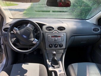 Ford Focus 1,6 i 74 kw - 8