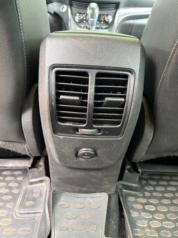 FORD KUGA 2.0TDCi TITANIUM - 8