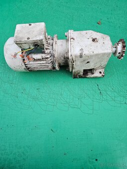 Motorek na gril na 380V /220V - 8