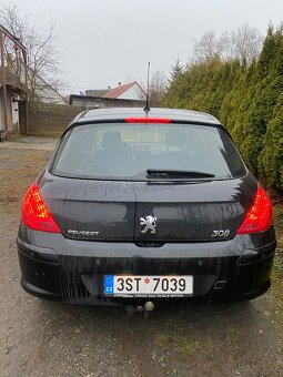 Peugeot 308 1.6i 110kw rok 2008 STK 05/26 v ČR jeden majitel - 8