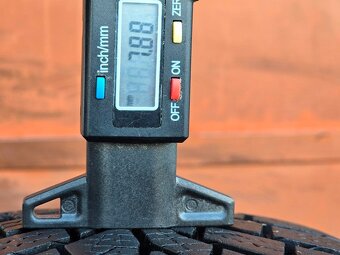 Zimní Continental 185/65/15 XL - 8