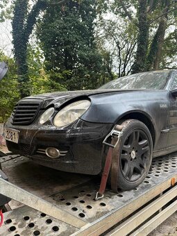 Náhradní díly Mercedes e220 w211 - 8