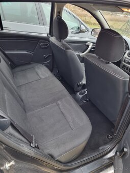 Dacia Sandero Stepway1.5 dci - 8