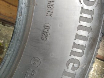 Prodám 2 pěkné letní gumy Continental 255/65 R19 - 8