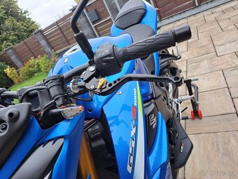 Suzuki GSX-S 1000 - 8