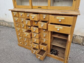 KRÁSNÝ STARÝ KUPECKÝ REGÁL V PŮVODNÍ PATINĚ-NĚMECKÝ REGÁL - 8