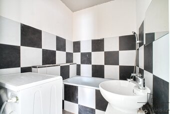 Prodej bytu v osobní vlastnictví, 2+1 - 8