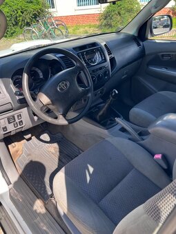 Toyota Hilux 2,5D4D Extra Cab Life 106kw - 8