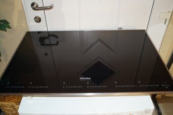 Miele indukční varná deska KM6366 šíře 80cm - 8