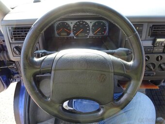 VW Multivan 2.5 TDI r.v.1997 (75 kw) závěs - 8