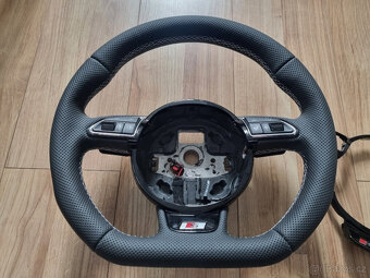 VYHRIVANY AUDI VOLANT - ZREZANY - PERFOROVANA KUZE - 8