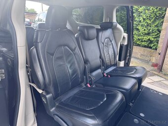 Chrysler Pacifica 3,6 RU Touring L 8 míst 2017 - 8