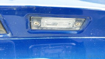 VW PASSAT B6  – DVEŘE KUFRU MODRÉ LC5E - 8