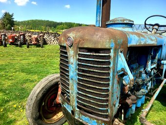 Zetor super 35, platné doklady, řemenice, veterán - 8