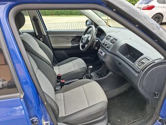 ŠKODA FABIA II., RV 2009 1,2i ZA 29000 KČ - 8
