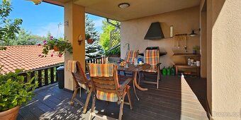 Prodej rodinného domu 361 m2, pozemek 979 m2 - 8