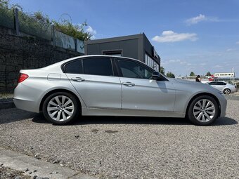 BMW 318D 2012 - 8