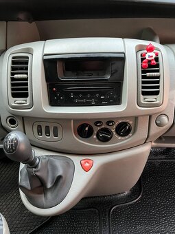 Prodej osobního auta Renault Trafic. - 8