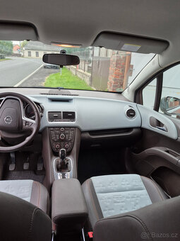 Opel Meriva 1.4 Turbo 103 kW, výbava Inovation - 8